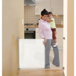 Dreambaby Retractable Gate - White