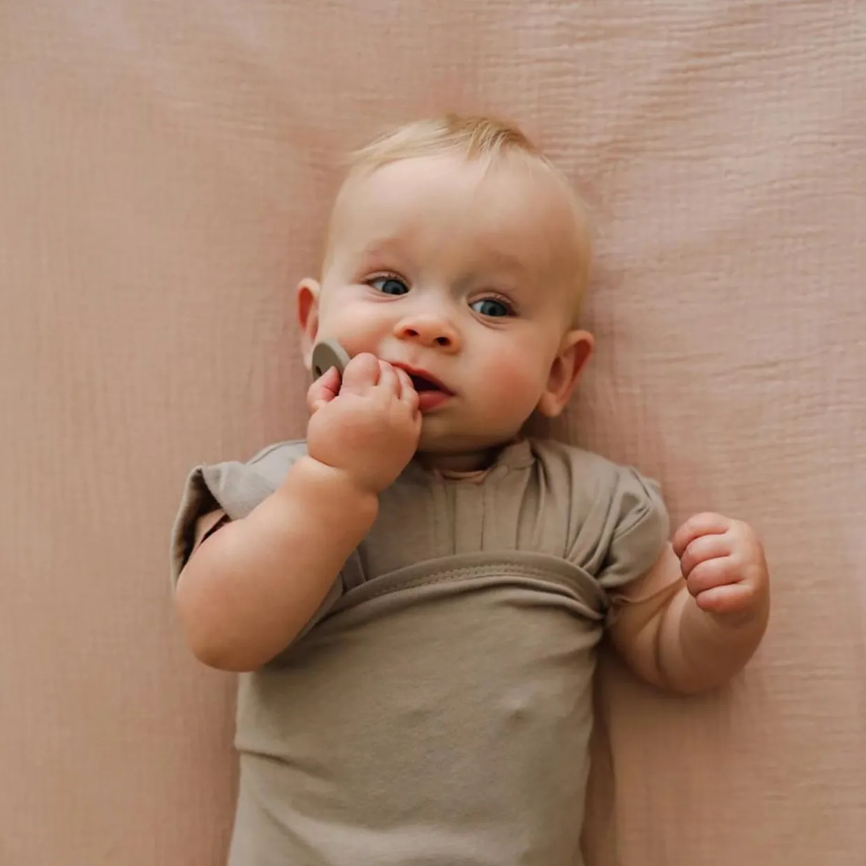 Embe Transitional SwaddleOut