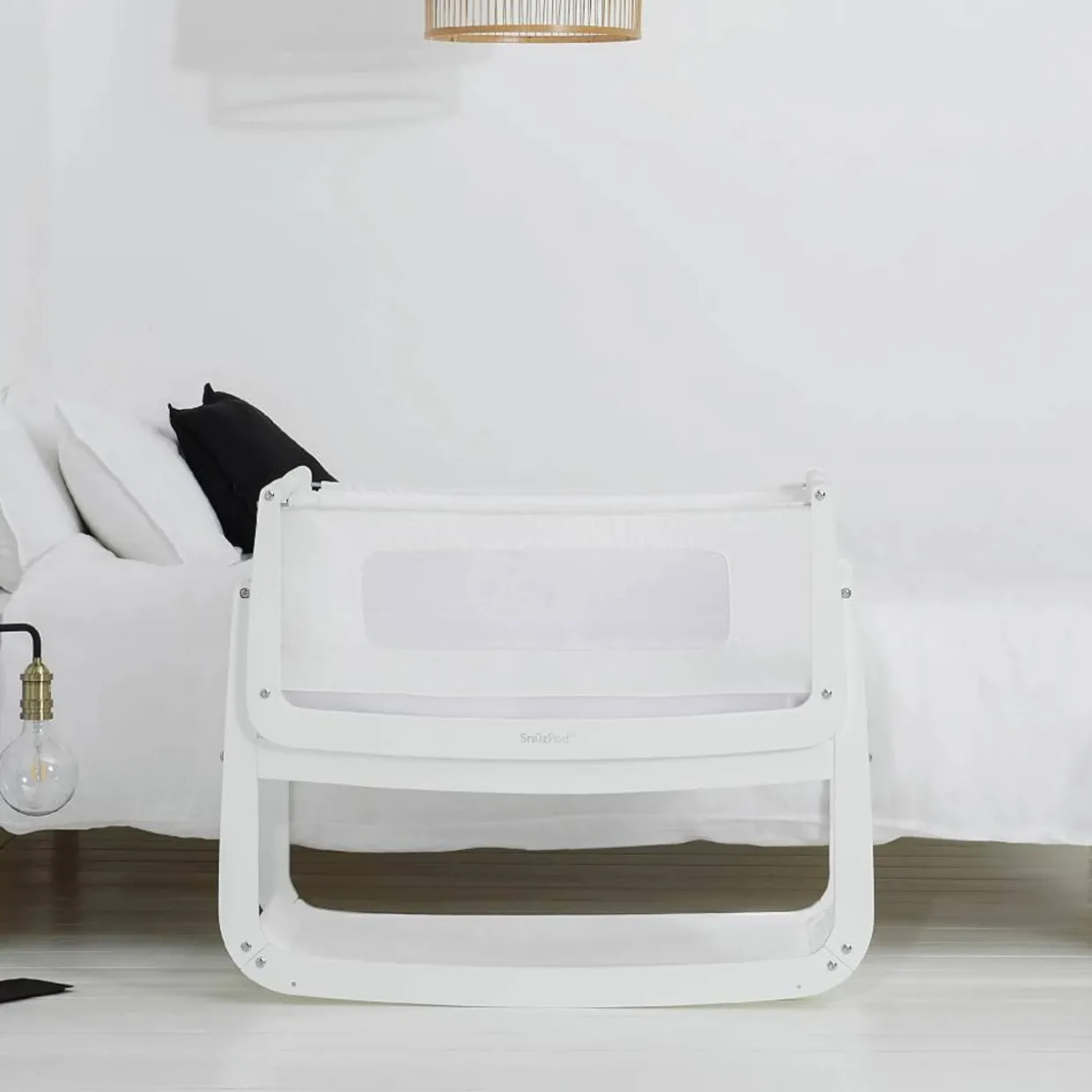 SnuzPod4 Bedside Bassinet