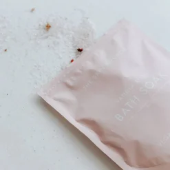 The Skin Kitchen - Vanilla Rose Bath Soak - Clearance