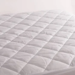 The Sleep Store Quilted Waterproof Mattress Protector Topper - SECONDS